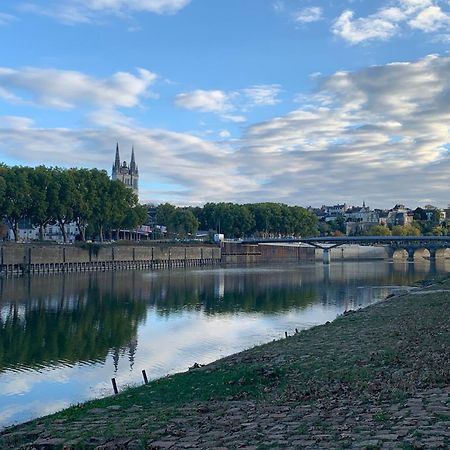 Appartement Avec Jacuzzi Sauna & Home Cinema - Nid D'Angers Bagian luar foto